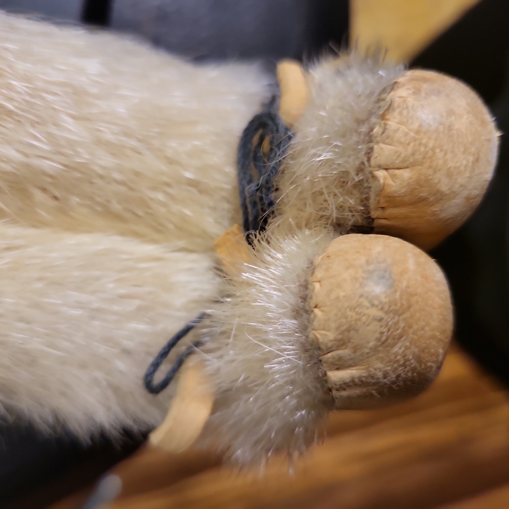 Antique Female ALASKAN YUPIK Doll INUIT Hand Stitched - Picture 9 of 14
